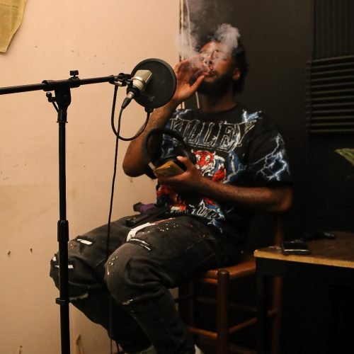 Drizzy2x in the booth